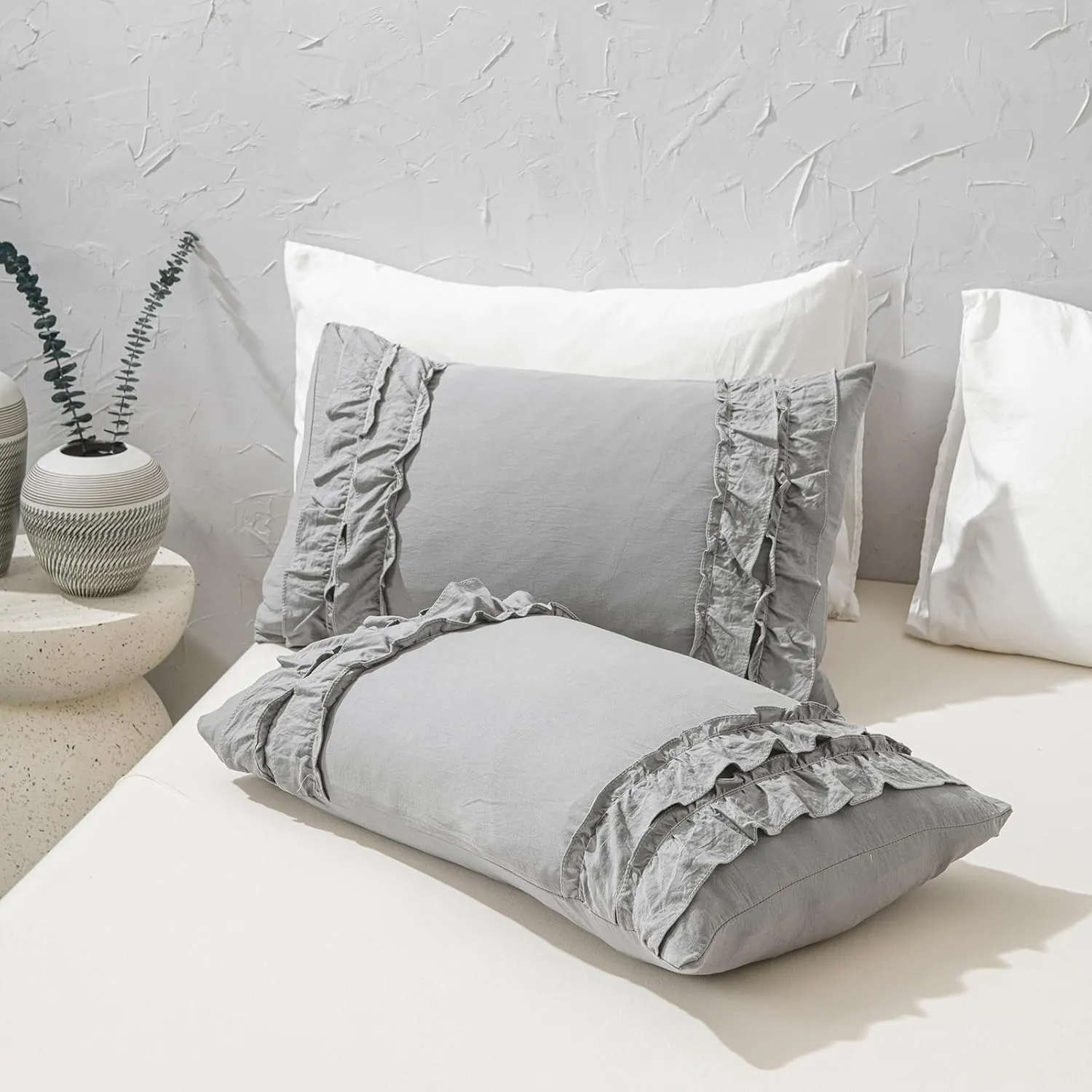 Bedorm Gray Queen Duvet Cover Set Ruffle Bedding Set Pleat Ruffled Shabby Chic Comforter Cover Extra Soft & Easy Care Gray Boho Duvet Cover with Zipper Closure