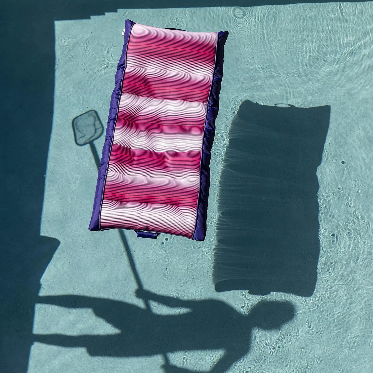 Big Joe Kona Hammock No Inflation Needed Pool Lounger with Headrest, Quick Draining Fabric, 4 feet Big