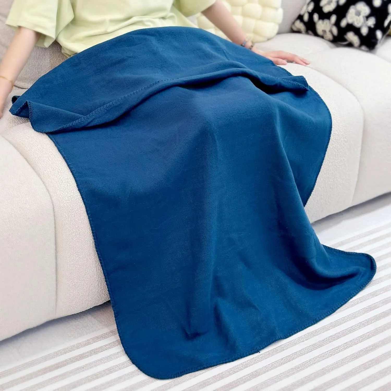 Blanket for Travel - Outdoor Large Blanket with Bag,All-Season Bedding, Breathable Rug Machine Washable for Sports Enthusiasts, Teens, Adults, Men, Women