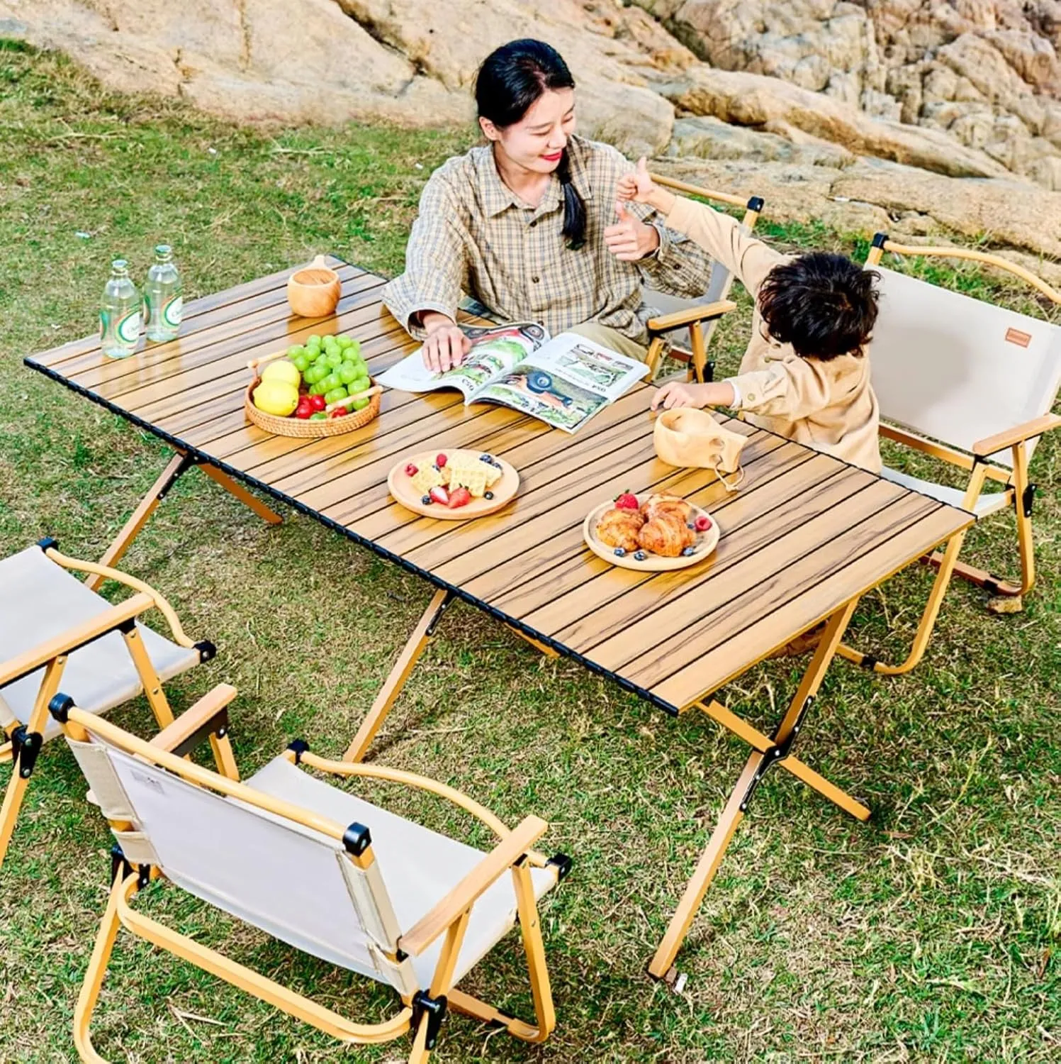 Camping Folding Chair and Table Set,Portable Picnic Table with Seats,for Outdoor Travel, Grill Beaches Party, Backyard BBQ 90 * 60 * 45cm Table Chair*2