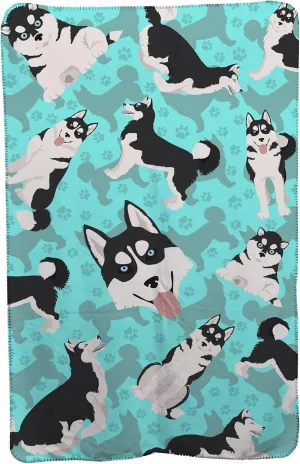 Caroline's Treasures MLM1028TBLT Siberian Husky Soft Travel Blanket with Bag Airplane Blanket, Indoor Outdoor Camping Blanket for Traveling, Picnics, Beach Trips, Concerts