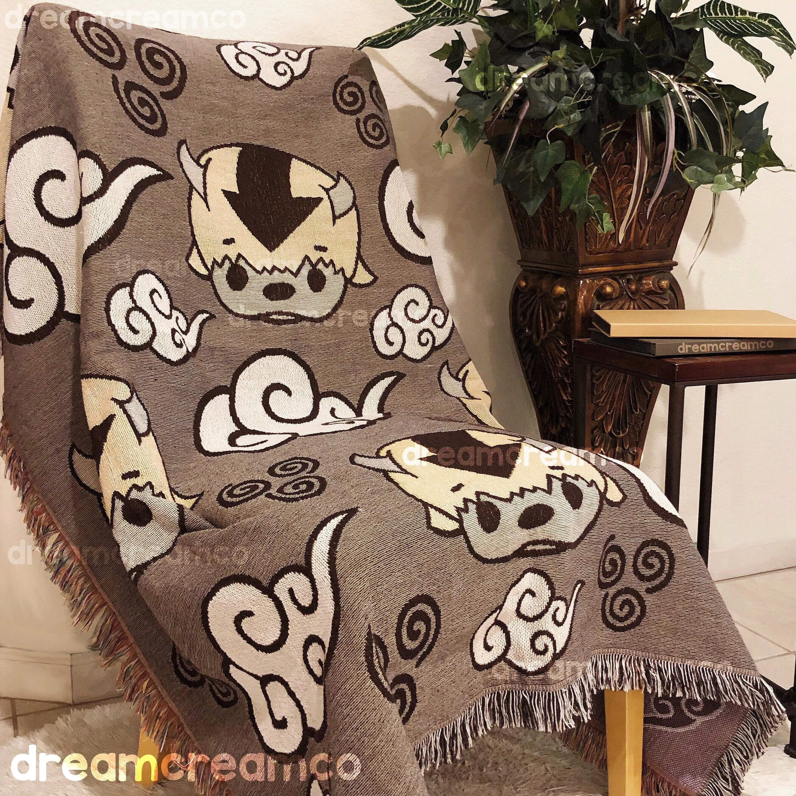 Cloudy Appa Woven Tapestry Blanket