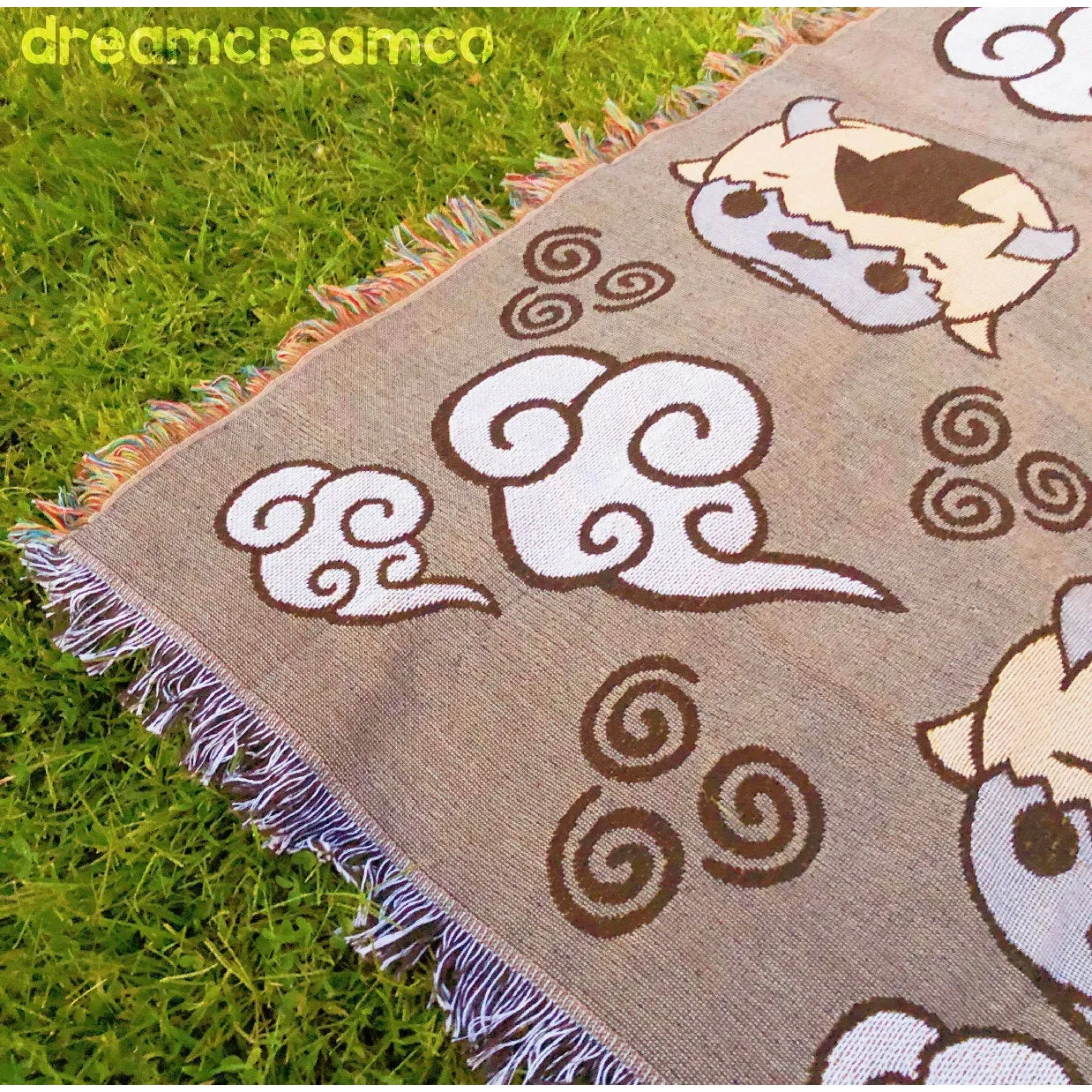 Cloudy Appa Woven Tapestry Blanket