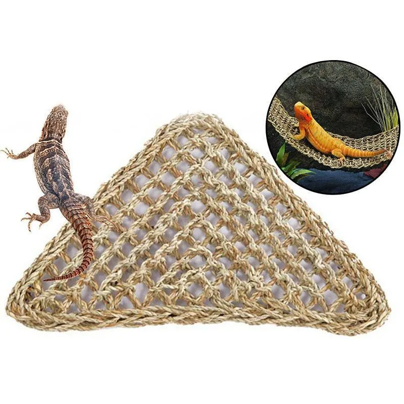 Comfortable and Natural Straw Reptile Bed Hammock for Basking and Relaxation