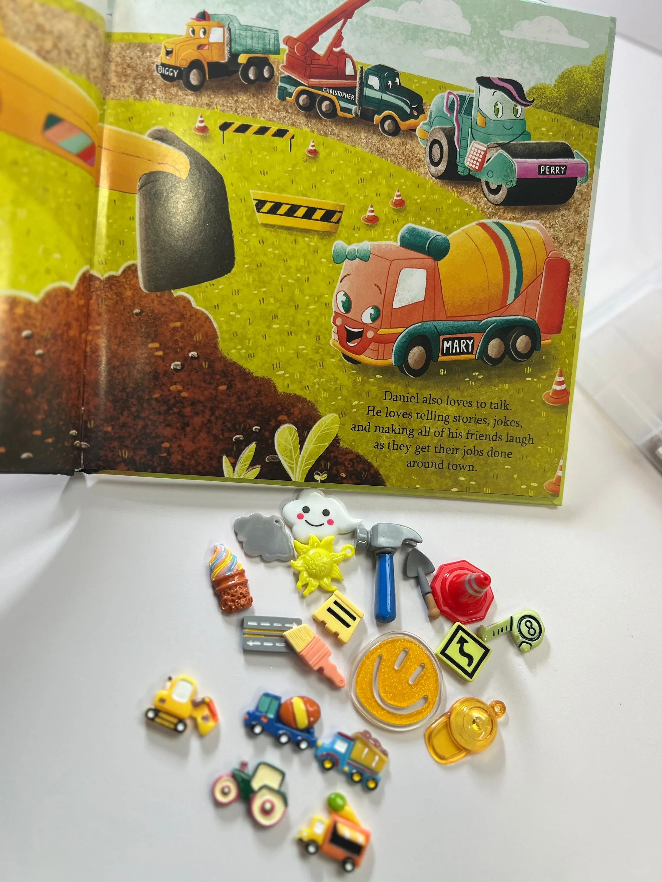Construction Story Kit-Daniel the Digger Sputters-Stuttering Awareness Book-Story Objects-Story Kit-Speech Therapy Mini Objects