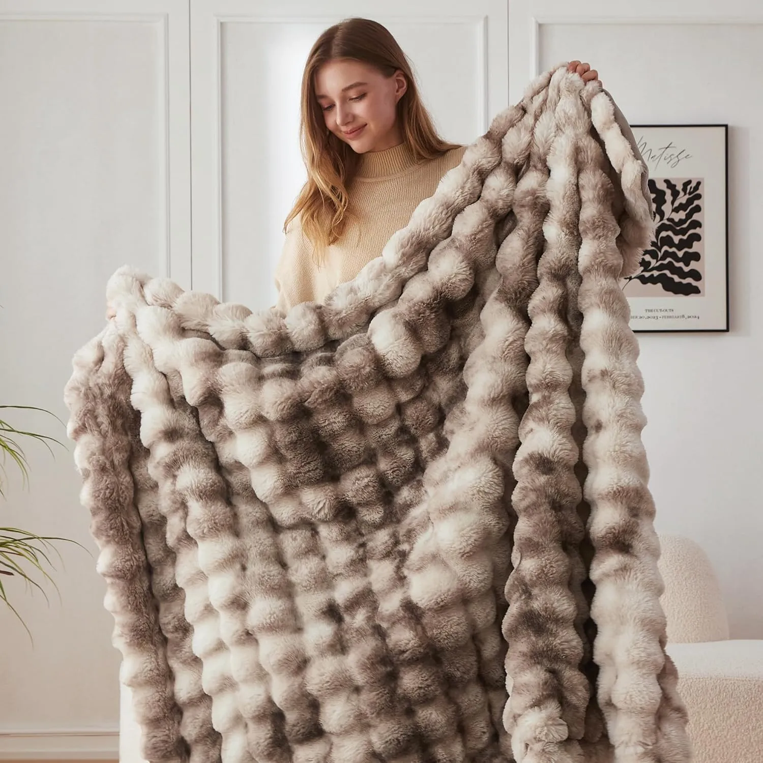 COOVA Faux Rabbit Fur & Flannel Throw Blanket 60x80 Inch - Luxury Fuzzy & Cozy Soft Twin Size Blanket for All Seasons, Breathable and Comfortable for Bed, Couch, and Camping,Tie Dye Brown
