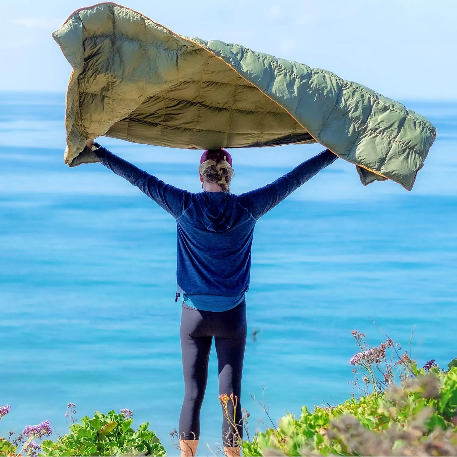 Down Camping Blanket - Puffy, Packable, Lightweight and Warm | Ideal for Outdoors, Travel, Stadium, Festivals, Beach, Hammock | 650 Fill Power Water-Resistant Backpacking Quilt