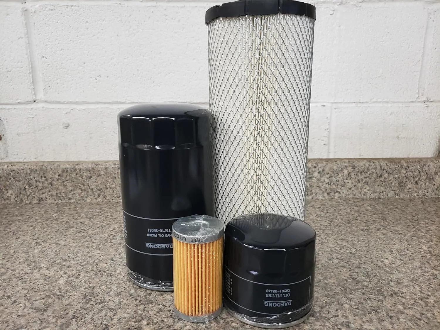 DS4110, DS4510, DS4110HS, DS4510HS Compact Tractor Filter Kit