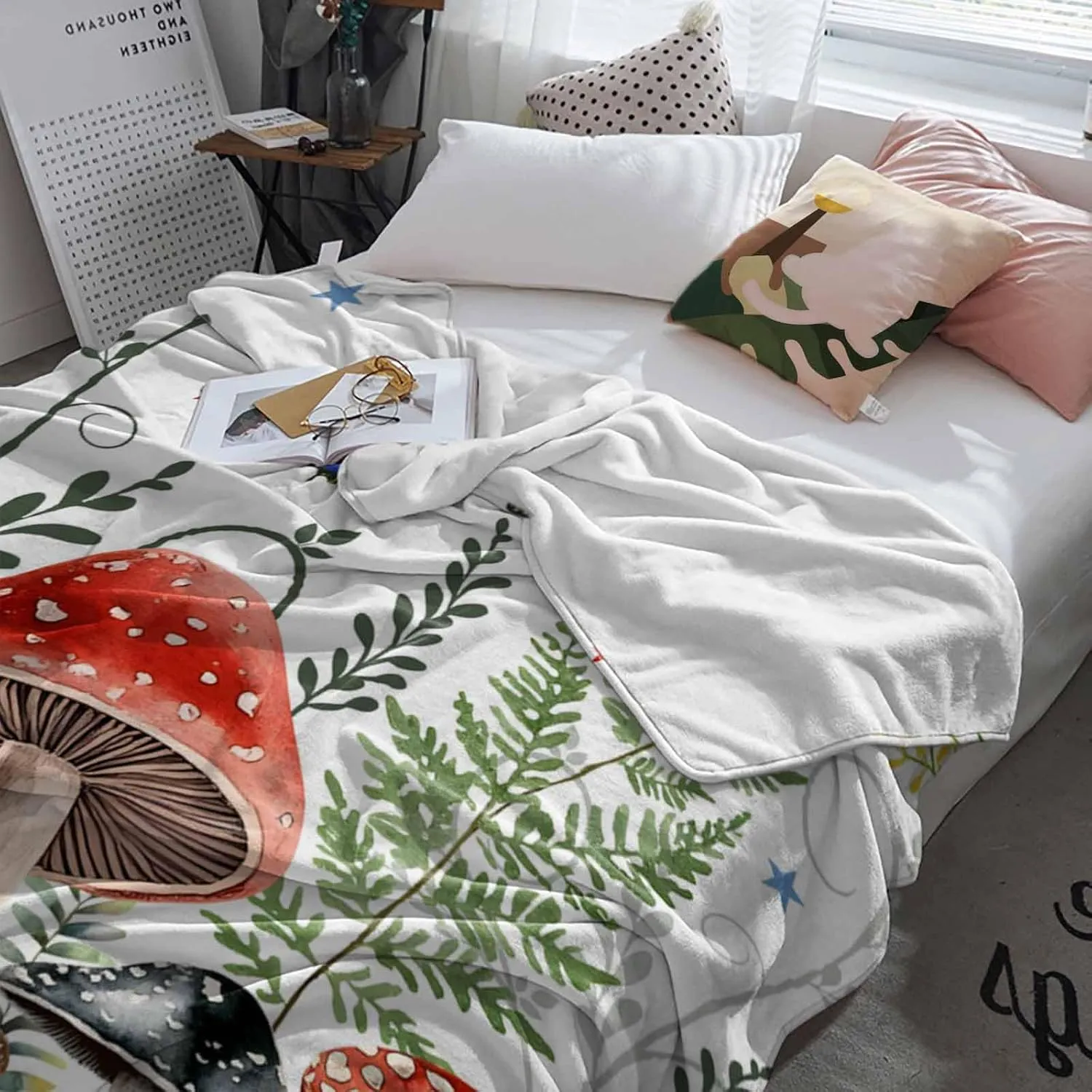 Fleece Flannel Blanket Garden Plants Butterflies Thin Soft Warm Cozy Bed Throw for Home Sofa Travel Camping Couch Picnic Botanical Star On White 60x80IN