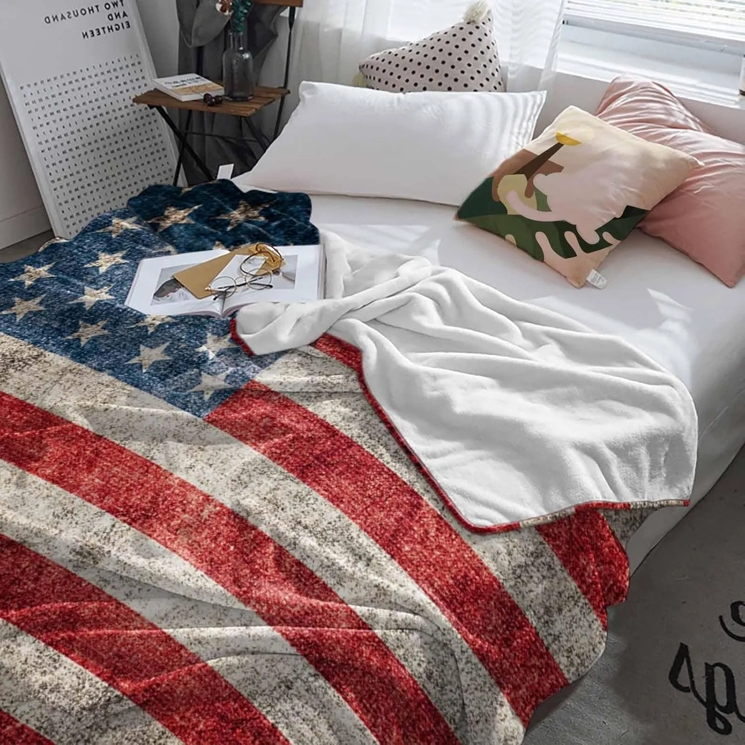 Fleece Flannel Blanket Vintage American Flag Thin Soft Warm Cozy Bed Throw for Home Sofa Travel Camping Couch Picnic Old USA Red White Blue Stripes Star 50x60IN