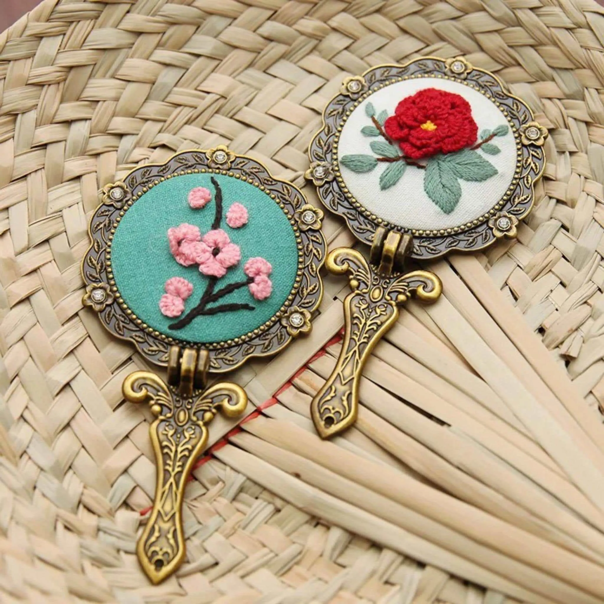 Hand Mirror Embroidery Kits DIY Beginner Embroidery Kit Adults Antique Effect Mirror Cross Stitch Craft Gift Idea