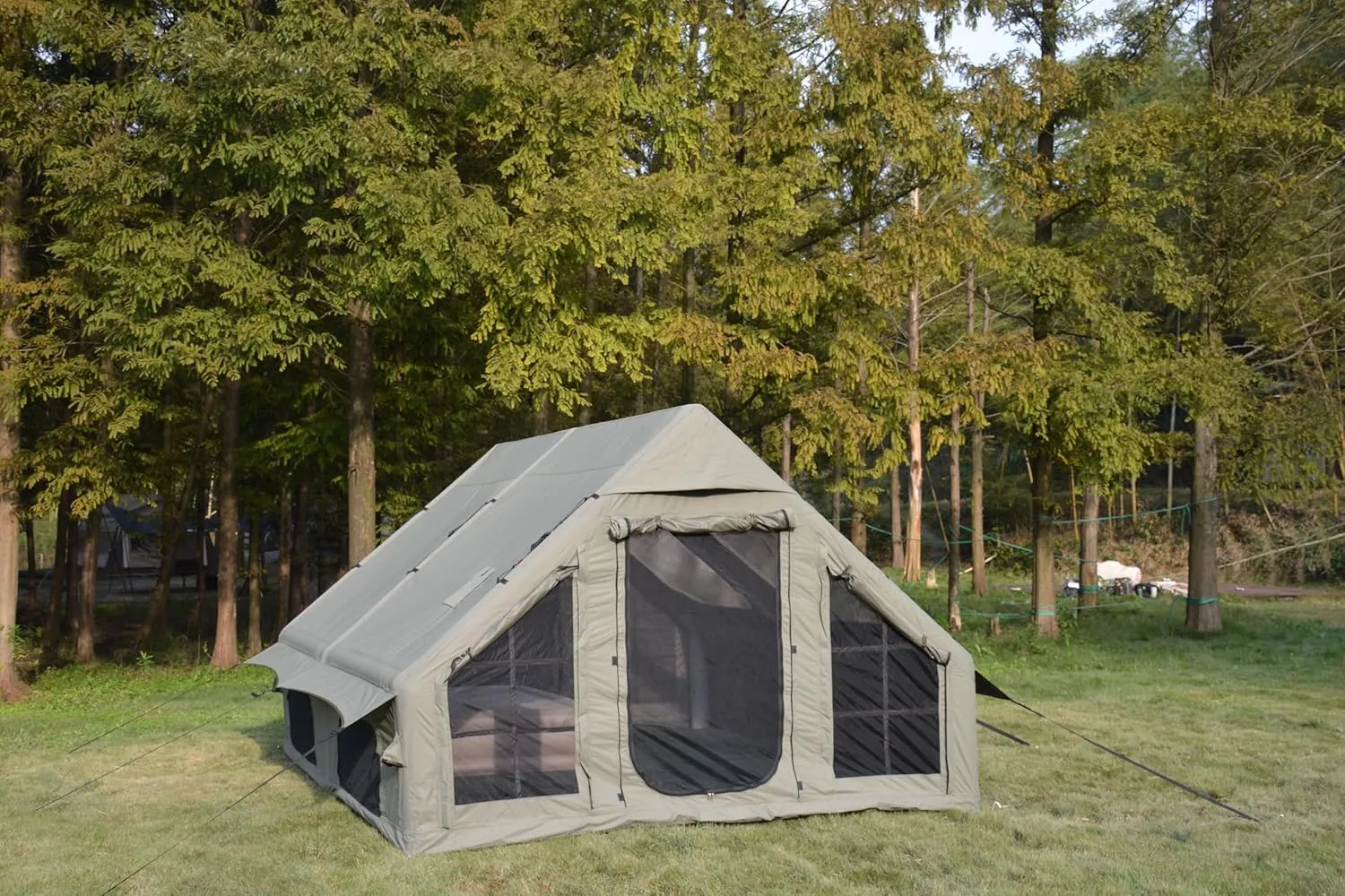 Inflatable Tent for Camping, 7-8 Person Blow Up Tent for Camping with Stove Jack, Hand Pump, Mesh Windows, Waterproof Cloth, Easy Setup, 4-Season Use