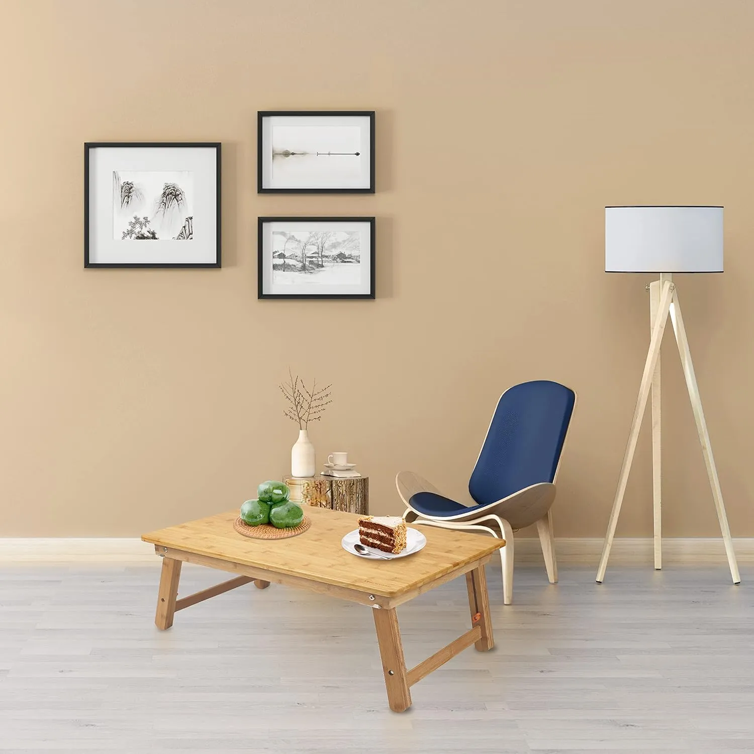 Large Size Laptop Tray Desk Nnewvante 25.6x17.7in Bamboo Floor Desk Low Table Bed Tray Table,Foldable Adjustable Study Writing Gaming Breakfast Serving Floor Table Support 18in Laptop w' 4 Leg Lock