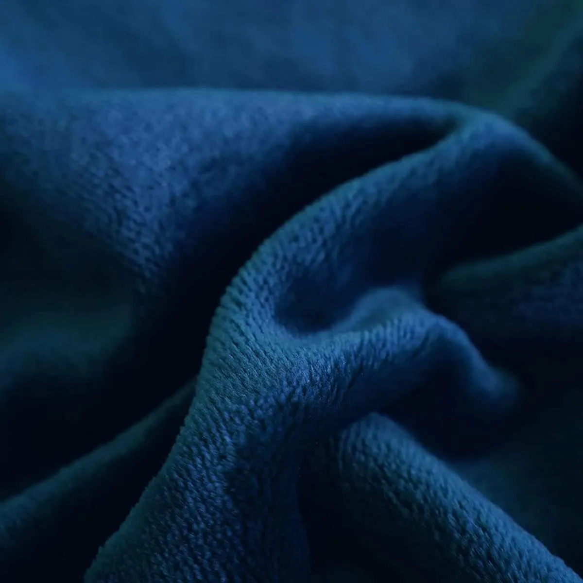Mansion Solid Flannel Single Compact Throw - Blue