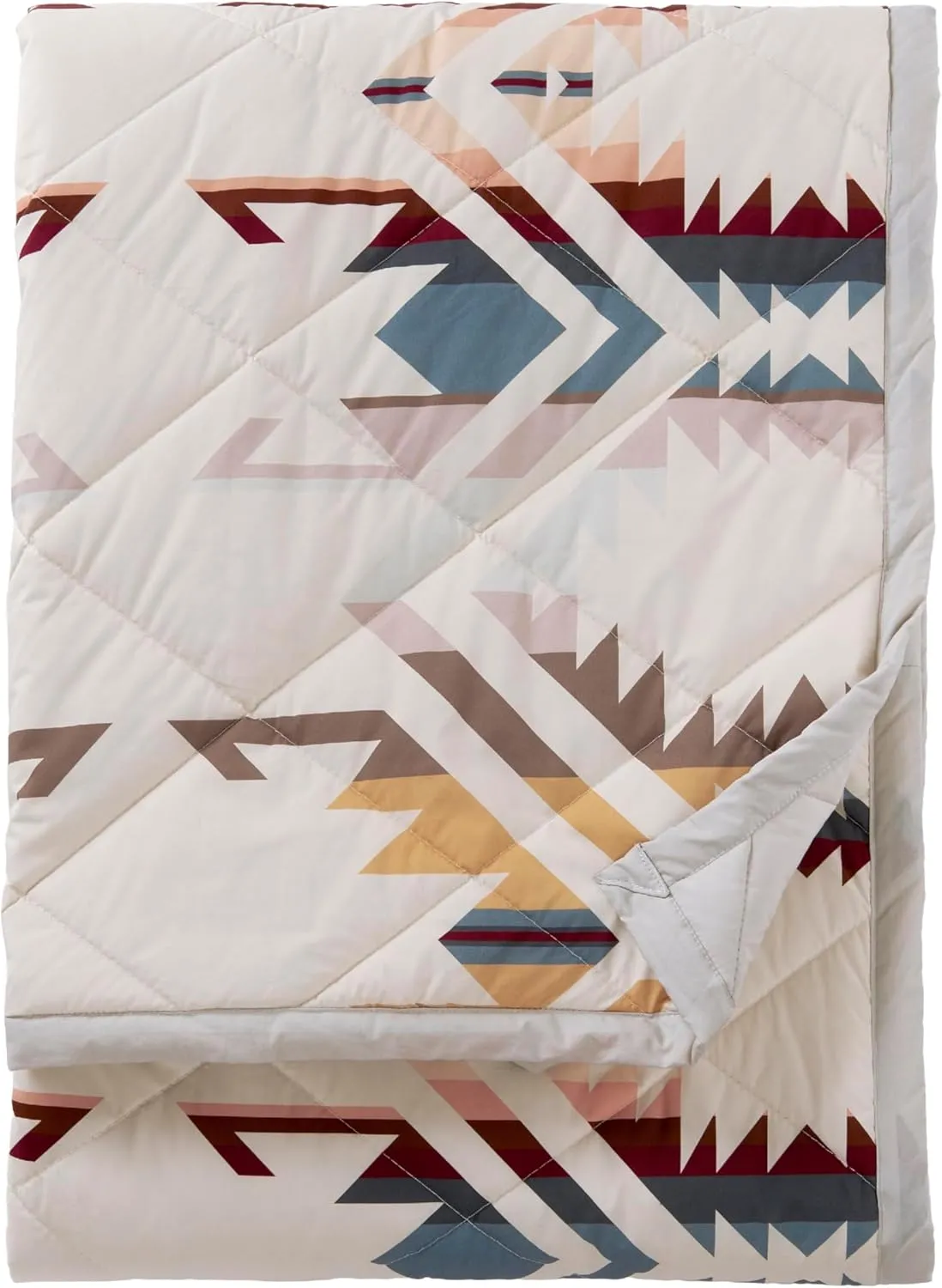 PENDLETON 17066 White Sands Camping Throw Blanket, Quilted Roll-Up Lightweight Soft Cotton Cozy Quilt, Western Aztec Blanket for Couch, Bed, Outdoor Picnic, Traveling, 50 x 70-Inch, Sandshell