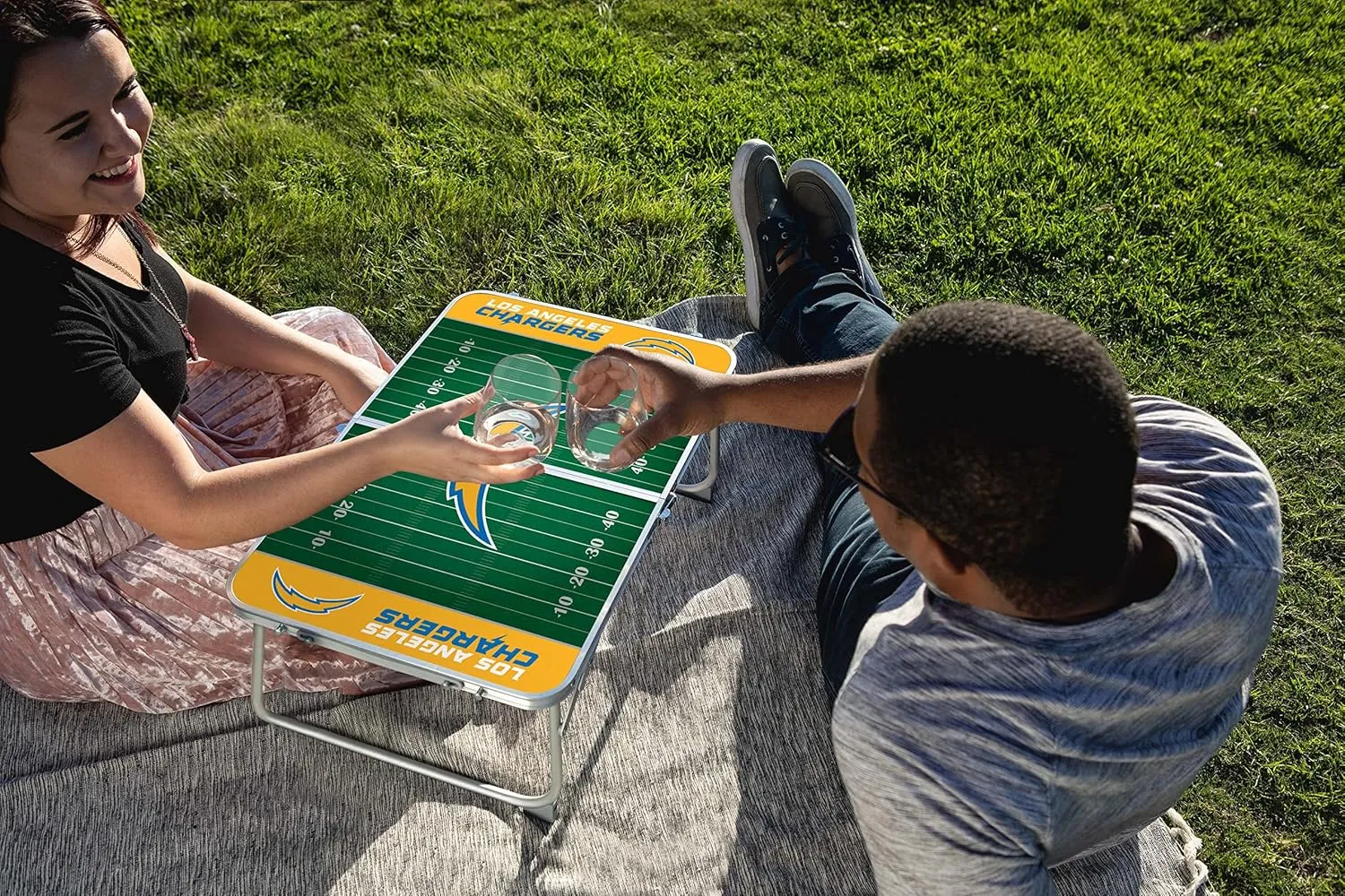PICNIC TIME NFL Concert Mini Portable Table, Small Folding Table, Mini Picnic Table