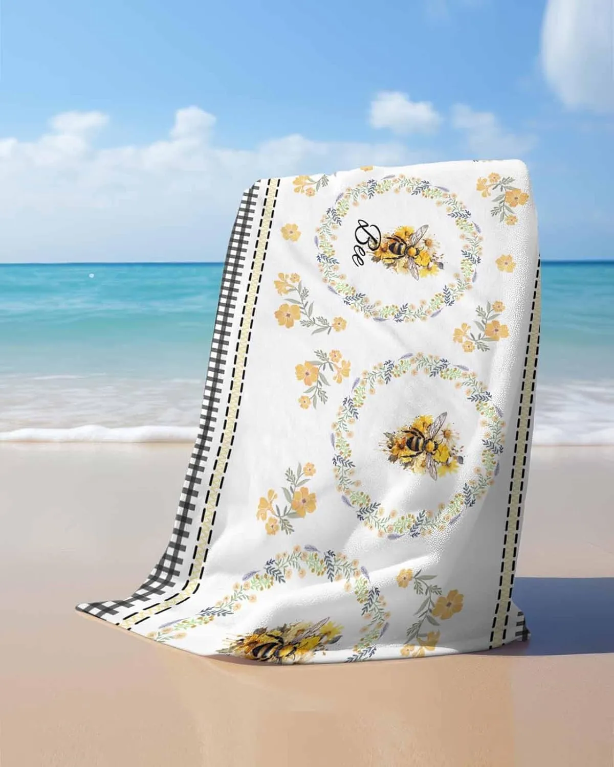 Quick-Drying Microfiber Beach Towel, Flower Bee Soft Absorbent Bath Shower Towels, Buffalo Plaid Lightweight Portable Towel/Blanket for Travel/Swimming Pool/Camping/Yoga/Gym，35x70 Inch