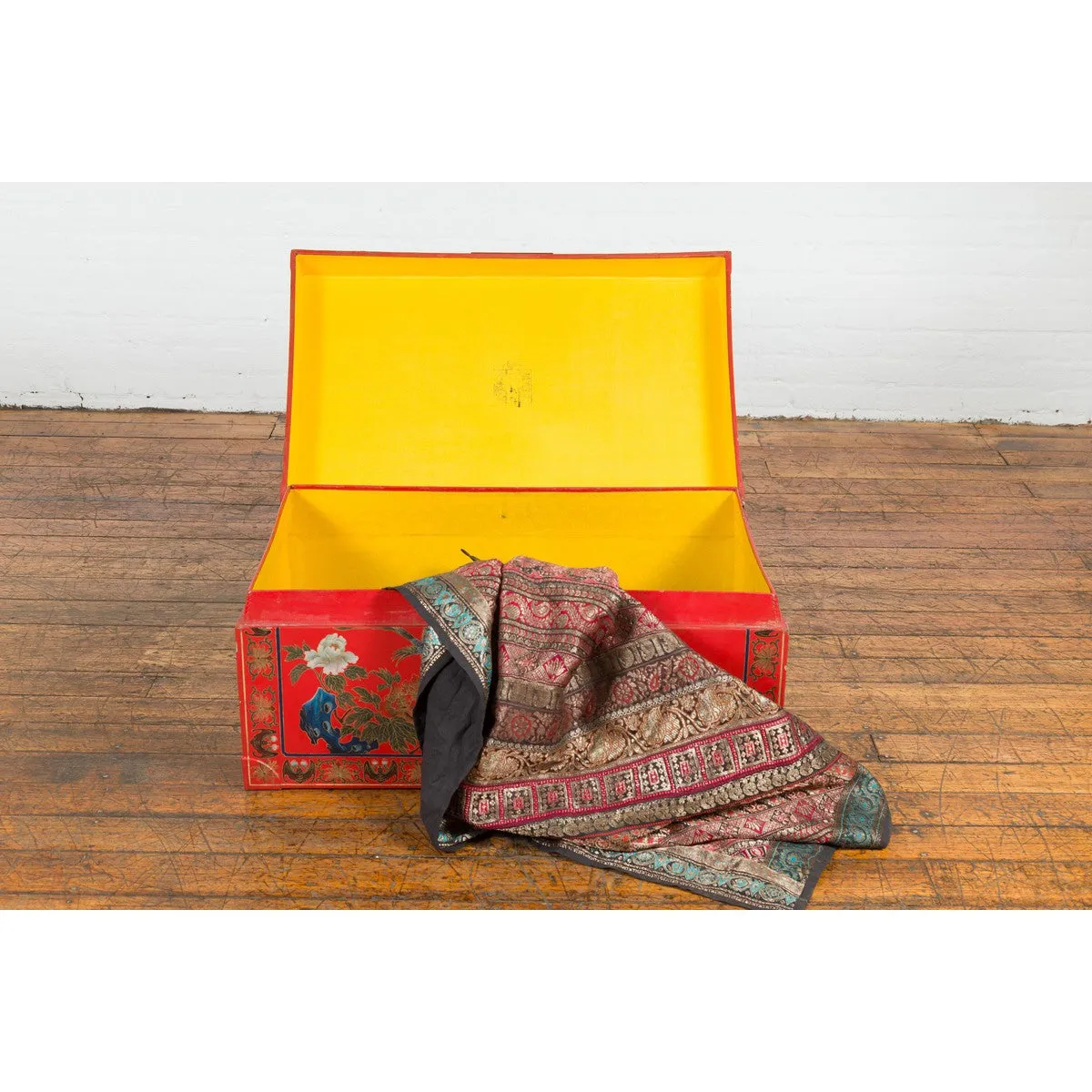 Red Lacquer Trunk with Flowers, Birds and Calligraphy Motifs