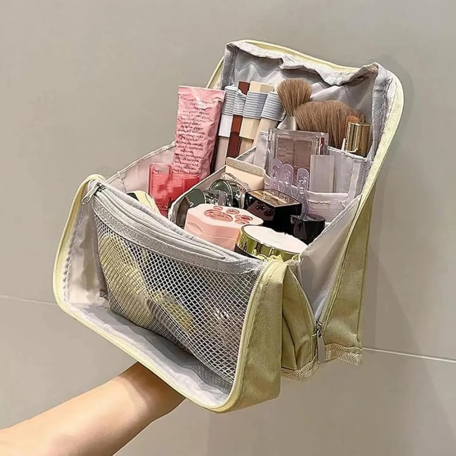 Standing Makeup Bag Portable, Large Capacity, Doresty Makeup Bag, Waterproof Multipurpose Stand up Toiletry Bags Stationery Organizer, Toiletry Bags with Compartments for Traveling (Blue)