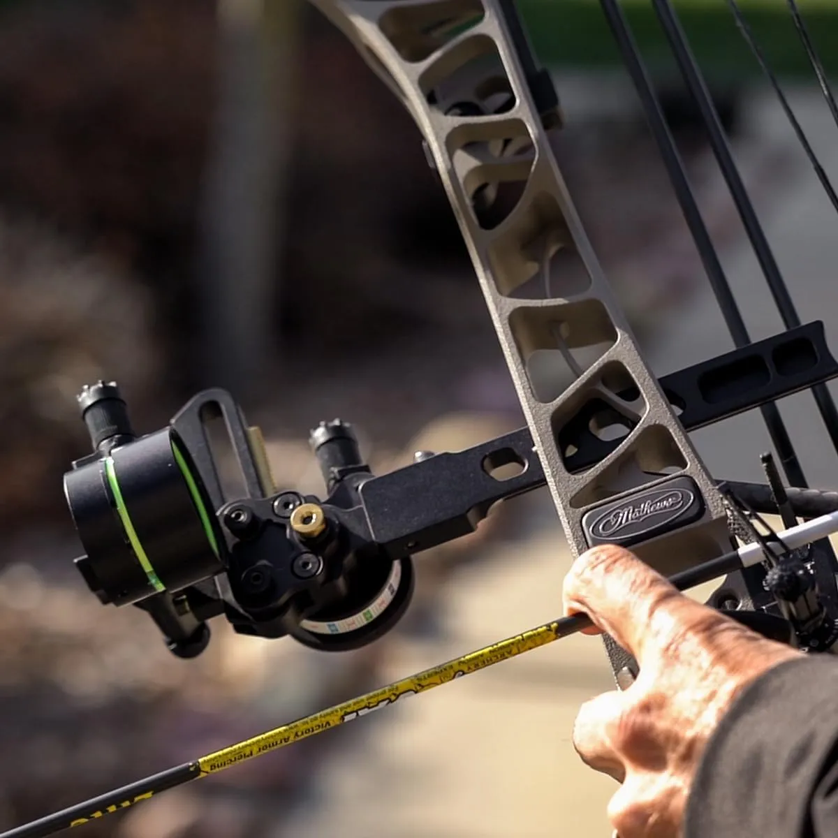 Victory Archery VAP 0.166" 200/250/300/350/400/500/600 Spine Micro Diameter Carbon Hunting Arrow Vane Fletched 6 Pack