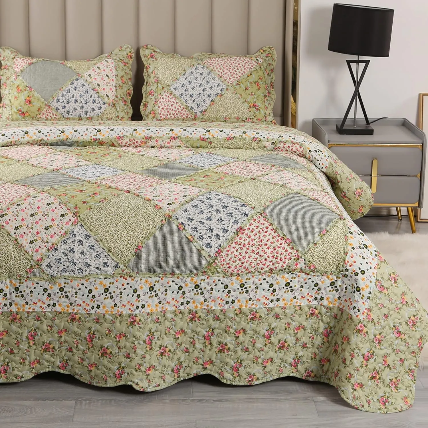 VIVILINEN Full Queen Size Green Patchwork Quilt Set Reversible Quilted Bedspread Coverlet Set 3-Piece Floral Lightweight Comforter Stitched Bedding Set Bed Sheet Set Cover Blanket with 2 Pillow Shams