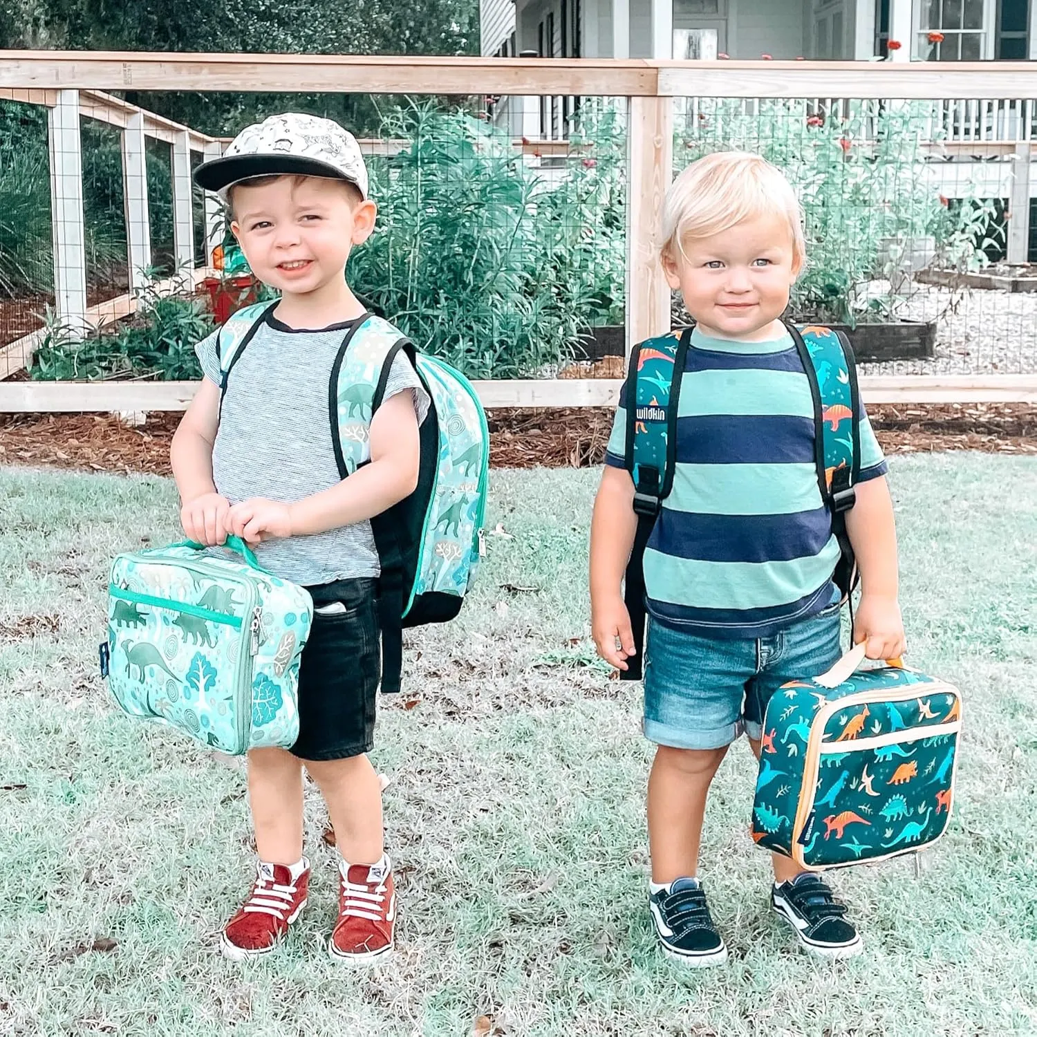 Wildkin Kids Insulated Lunch Box – Durable and Reusable for School & Travel - Jurassic Dinosaurs