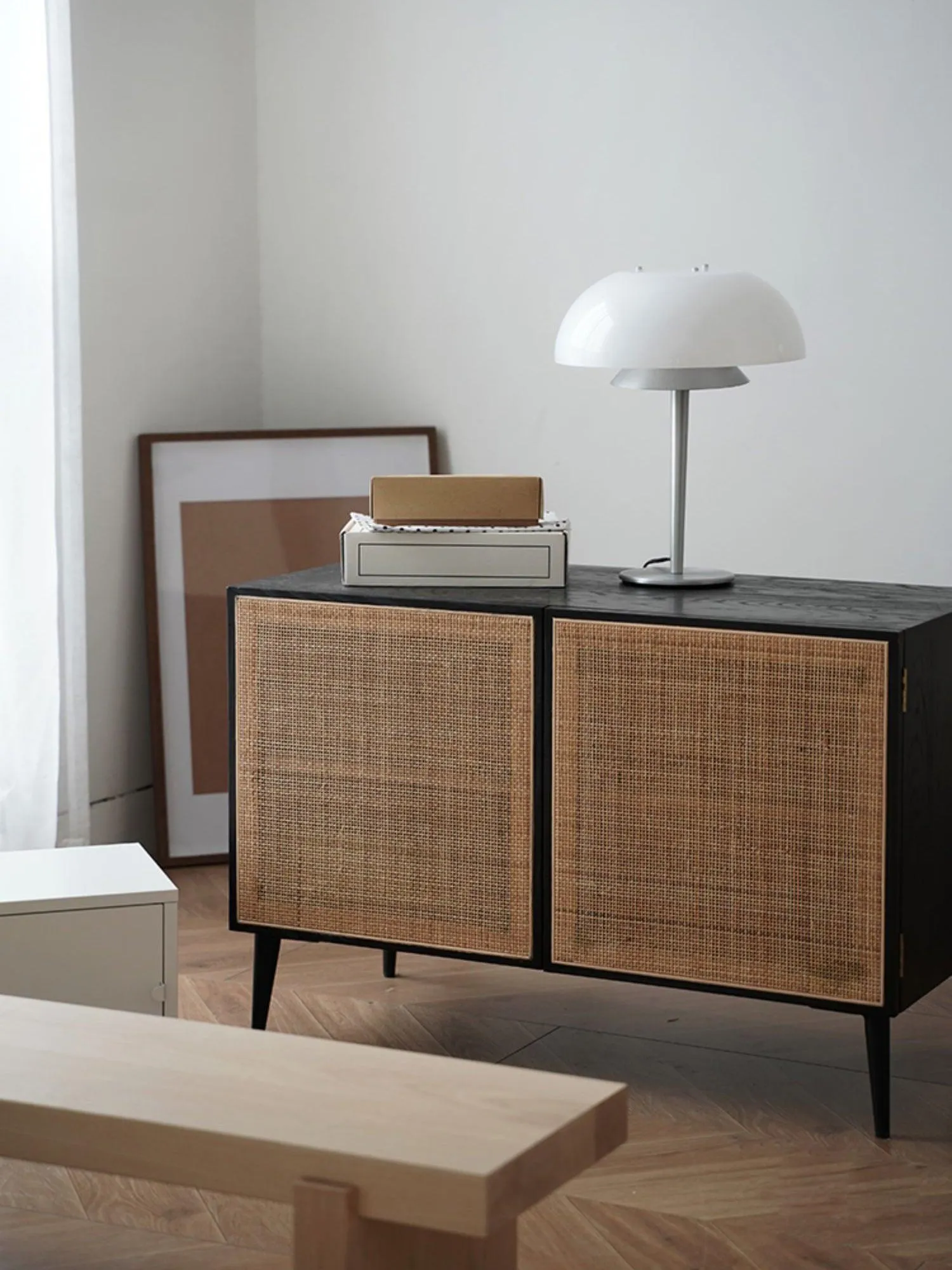 Wuzzini Table Lamp